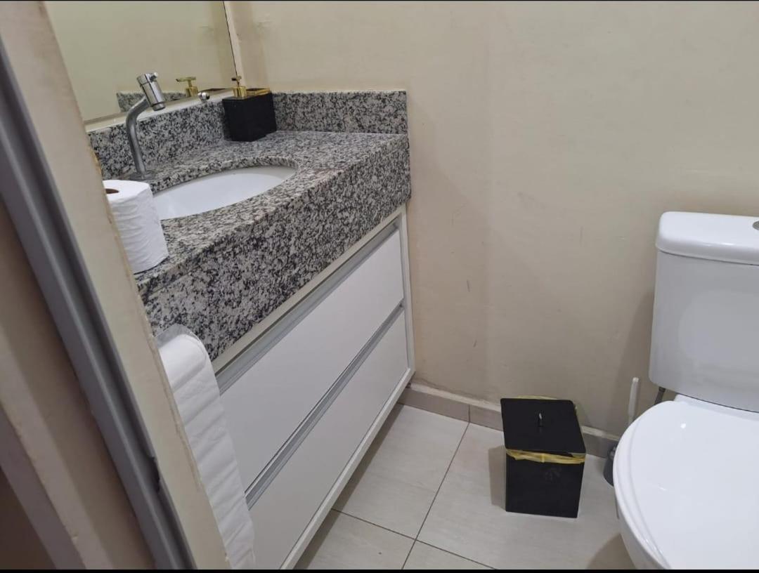 Kitnets Dona Lucia Sjc Lägenhet São José dos Campos Exteriör bild